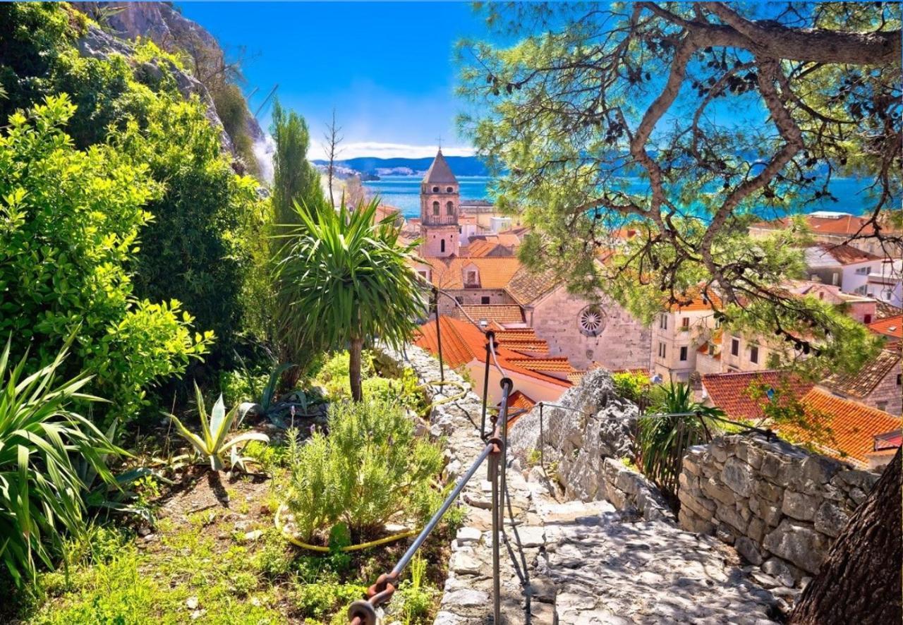 Sunny Vista Apartment Omiš Dış mekan fotoğraf